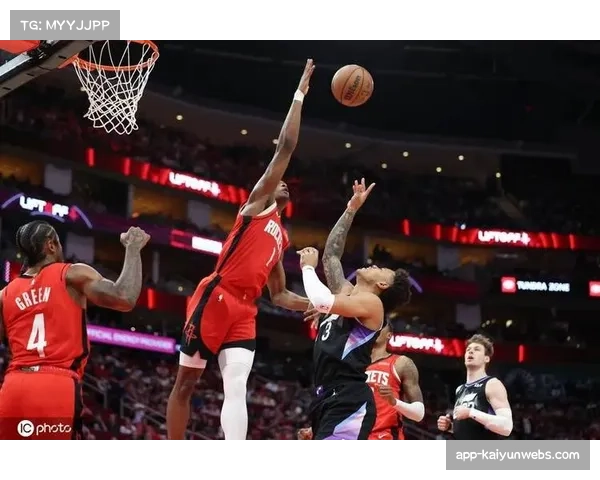 塞克斯顿三分6中5砍21分10助攻9失误另类准三双引发热议